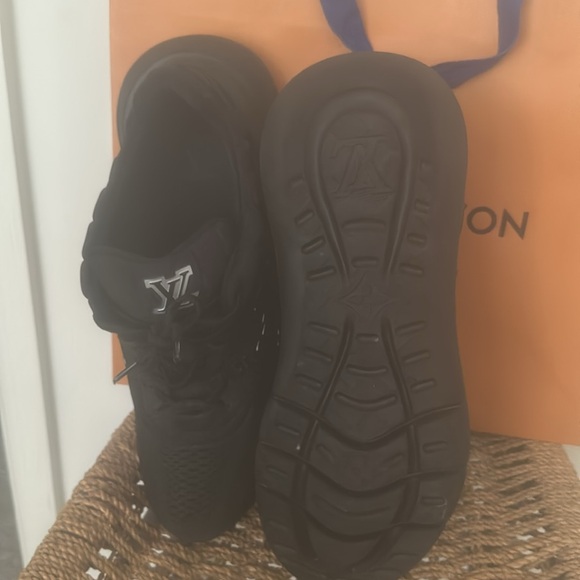 Louis Vuitton Trainers - Picture 3 of 4